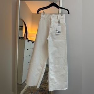 NWT Zara Marine pants in white, size 4.
